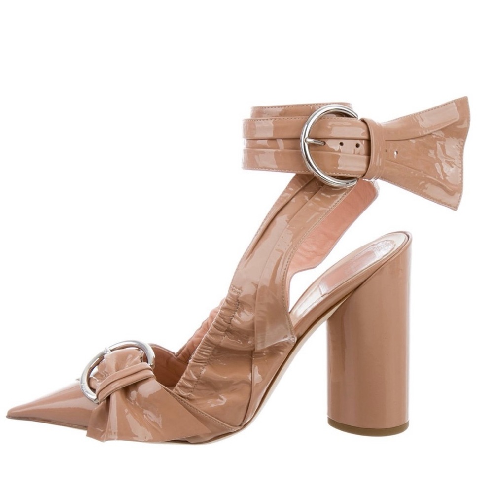 ***SOLD*** Christian Dior Conquest Heels